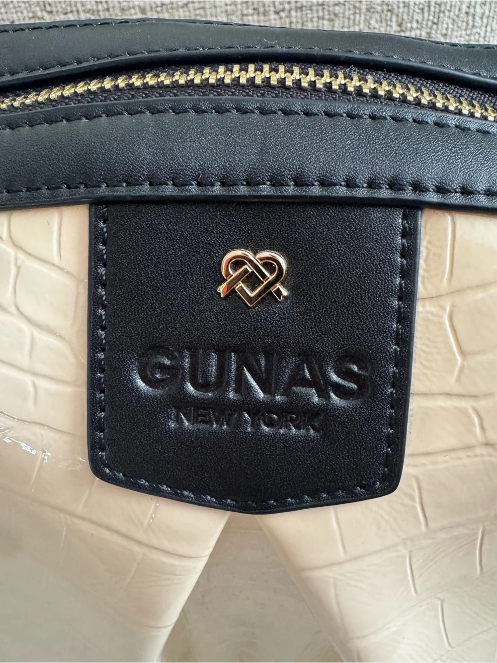 Gunas New York Bag
